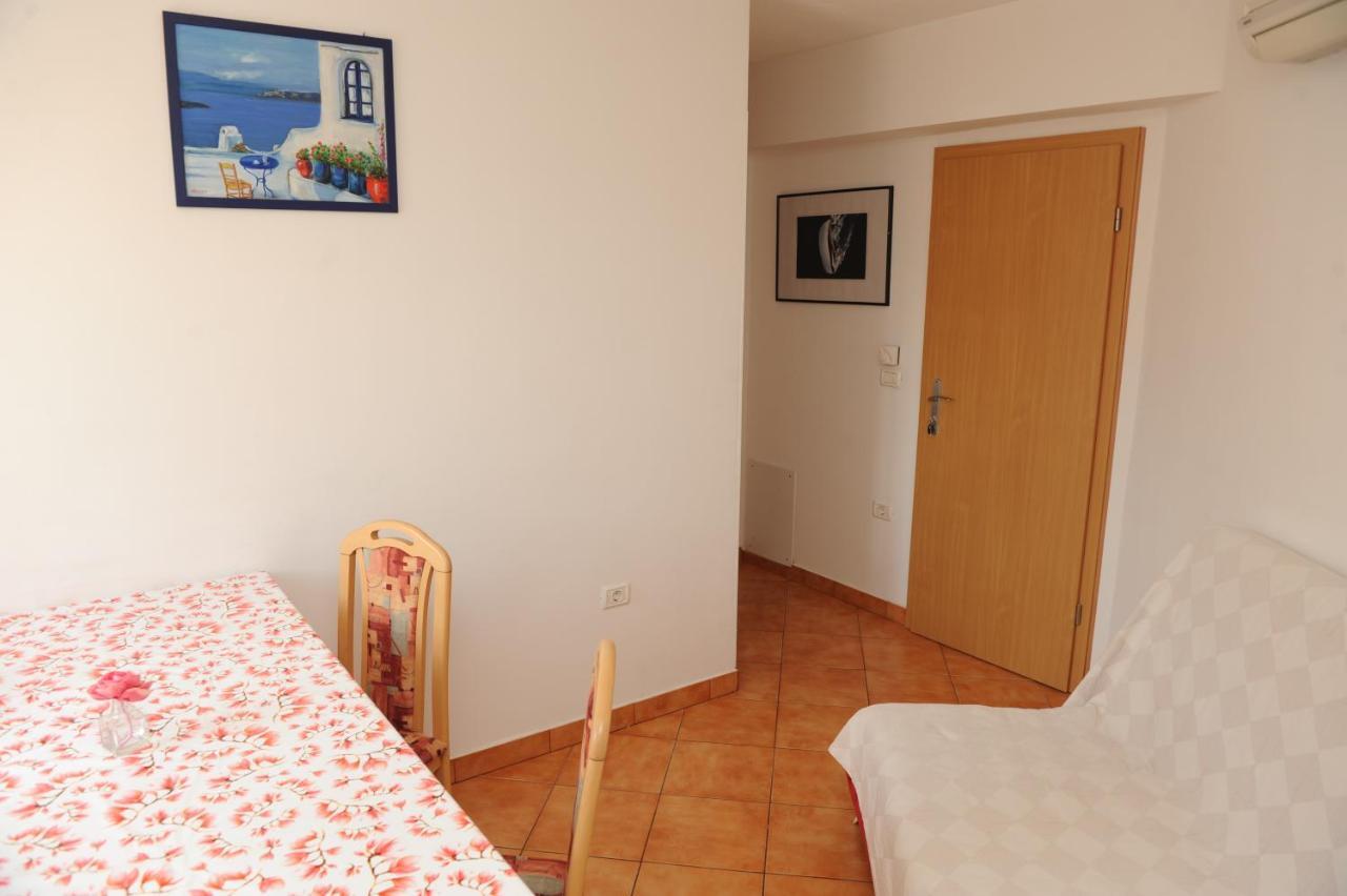 Apartma Lavela Izola Exterior foto